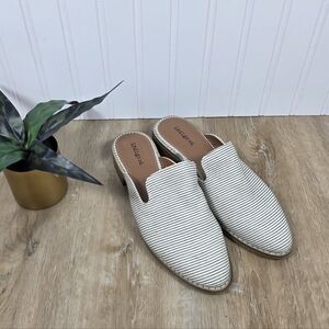 Indigo Rd. White and Black Striped Slip-on Mules (8.5M)